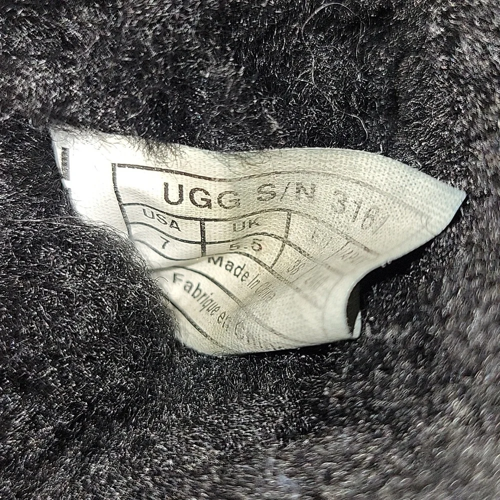 UGG Black Sequin Winter Boots Sz 7
